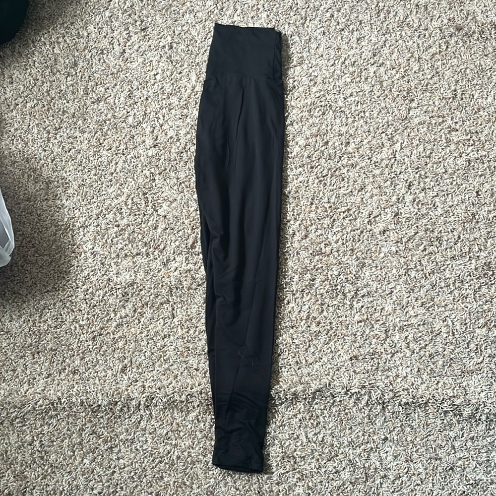 black leggings